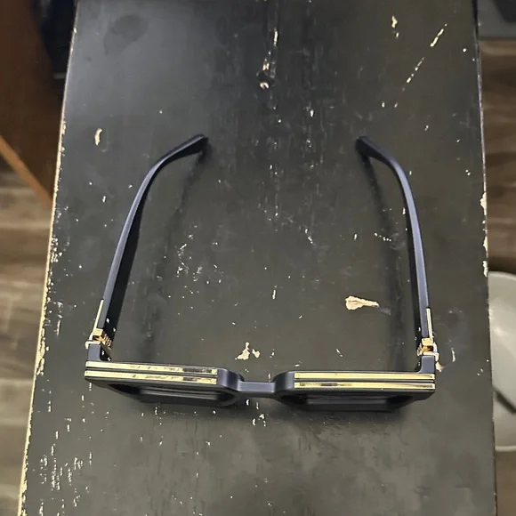 Women's Black Geometric Square Sunglasses with Gold Accent - Picture 7 of 11